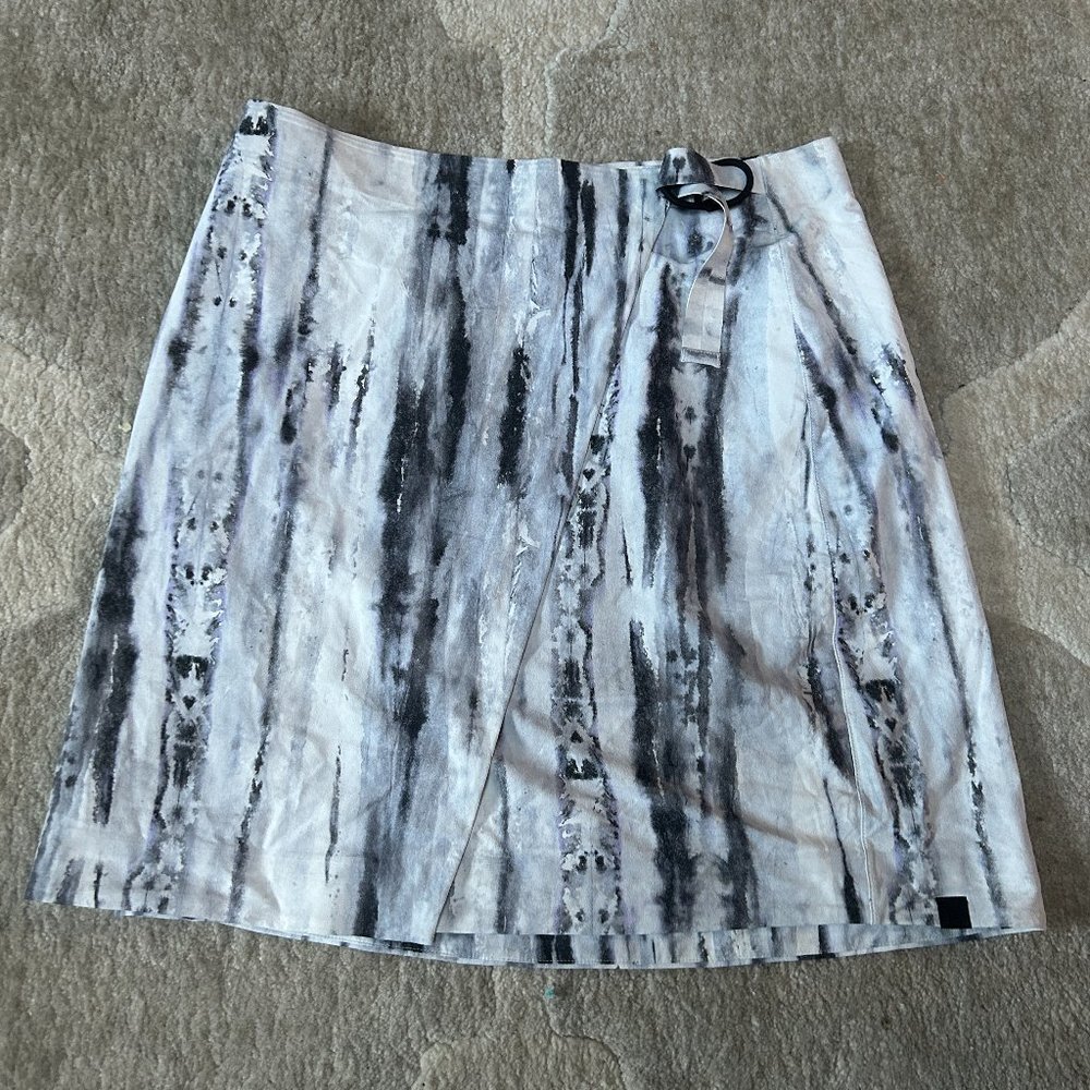 Lululemon Lab Tie-Dye Wrap Mini Skirt | Women's Size 8